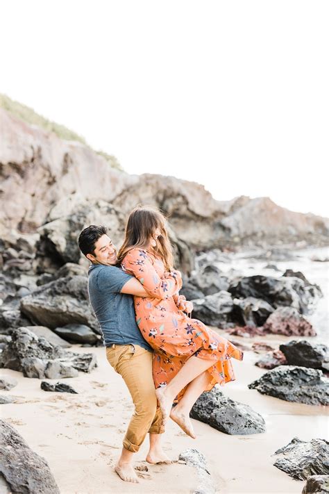 Sunset Beach Couples Session in Maui || Lahaina, Hawaii - Tasha Rose