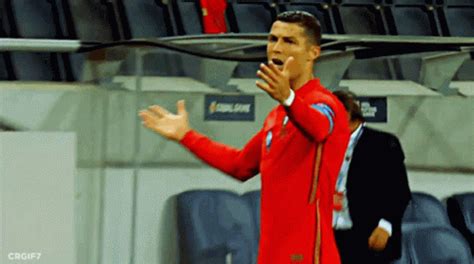 Ronaldo Laughing Ronaldo Smiling GIF - RonaldoLaughing RonaldoSmiling RonaldoFunny - Discover ...