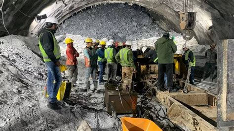 Uttarakhand Tunnel Workers Trapped In The Tunnel Of Uttarakhand Will ...