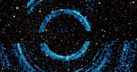 NASA Photographs Huge Rings of Light Surrounding a Black Hole – Seriously Photography