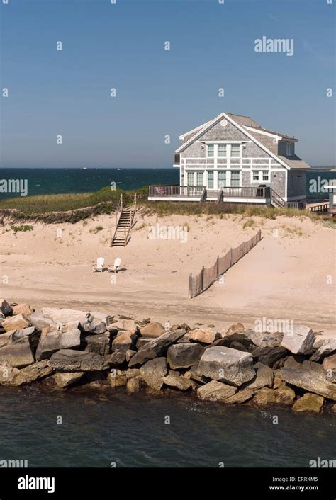 Rhode Island Beach House Stock Photo - Alamy