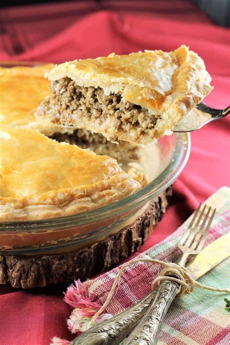 Tourtière (Traditional French Canadian Meat Pie) - Mangia Bedda