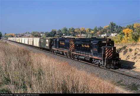 Emd gp30 | Abandoned train, Train photography, Railroad pictures