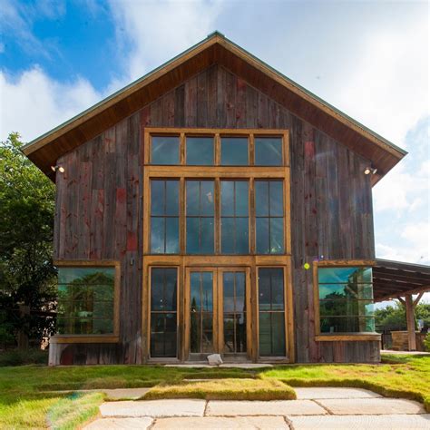 barn home Modern Barn, Modern Farmhouse, Barndominium Floor Plans, Converted Barn, Casa Exterior ...