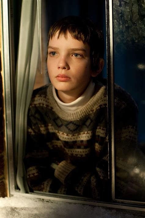 Let Me In (2010) | Kodi smit mcphee, Let me in, Horror movie scenes