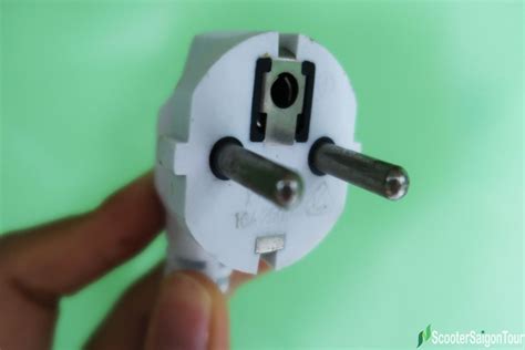 plug-type-F-guide-to-plugs,-electrical-outlets,-voltage,-frequency-in-Vietnam-2 - Scooter Saigon ...