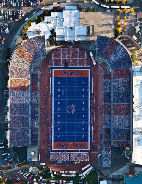 Stadium | Boise state broncos, Boise state broncos football, Boise ...