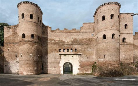 Aurelian Walls - Colosseum Rome Tickets