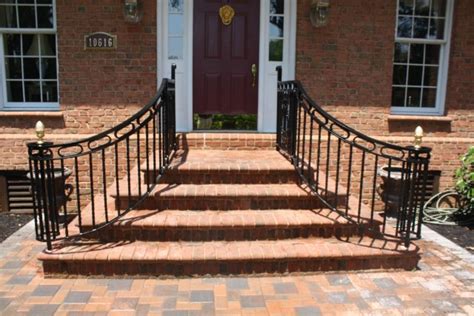 Curved Railings Make All The Difference. - Antietam Iron Works