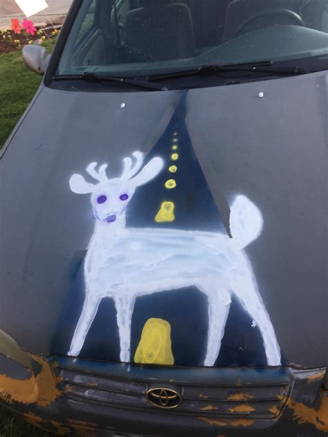 My trash car has no value so i made it into art instead : r/pics