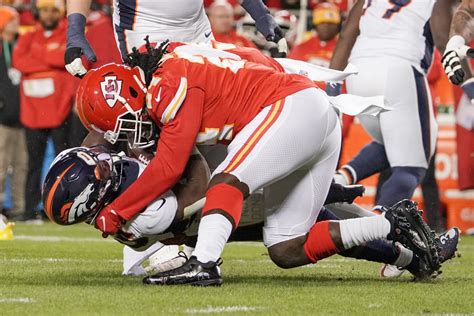 After Slow Start, the KC Chiefs’ Defense Continues to Grow Stronger ...