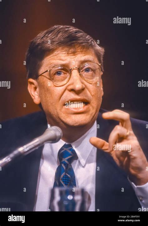 Billionaire bill gates hi-res stock photography and images - Alamy