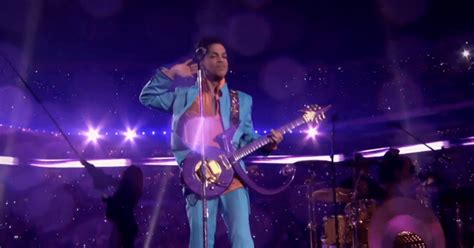 Watch Prince Make It Rain During His Magical Super Bowl XLI Halftime ...