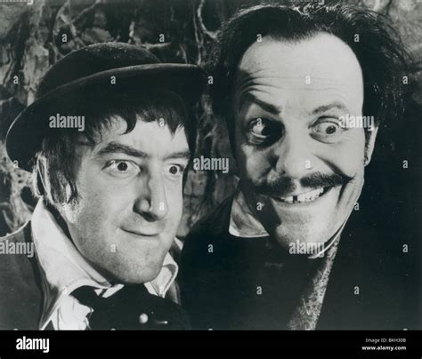 TOM THUMB (1958) PETER SELLERS, TERRY-THOMAS TMTU 002P Stock Photo - Alamy