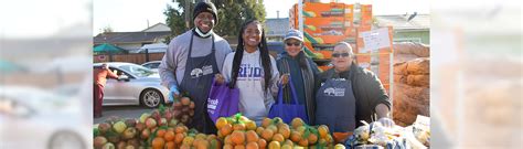 Alameda County Community Food Bank - Volunteer in the Community