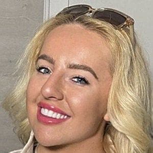 Liv Cooke - Age, Family, Bio | Famous Birthdays