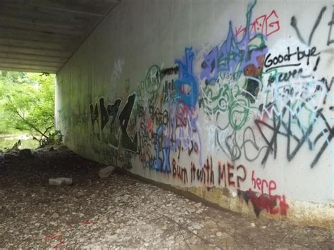 Graffiti under the Bridge by BlindCoyote on deviantART