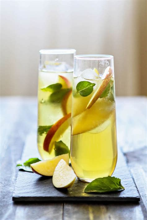 Green Tea Cocktail - Food Fanatic