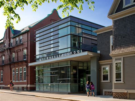 The Wheeler School Nulman Lewis Student Center / Ann Beha Architects | ArchDaily