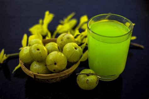 Benefits Of Amla Juice And How To Make It At Your Home?