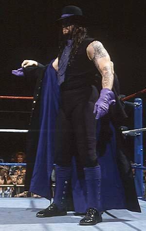 I need help with my undertaker Halloween costume. Can someone show me if there’s a way to make ...