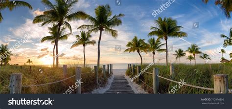 Panorama View Footbridge Smathers Beach Sunrise Stock Photo 712916302 ...