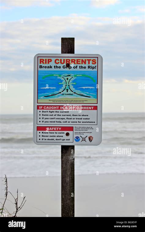 Rip current sign hi-res stock photography and images - Alamy