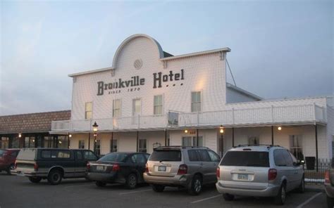 Brookville Hotel 105 E. Lafayette Abilene, Kansas 67410 (***) ***-**** Reservations are ...