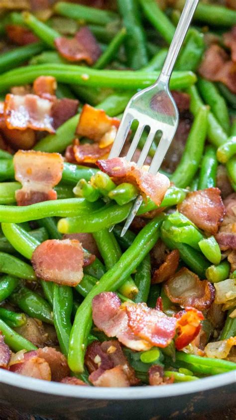 Green Beans with Bacon - 5 Ingredients Only! - 30minutesmeals.com