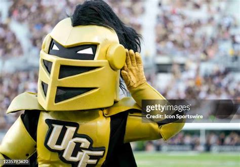 Ucf Mascot Photos and Premium High Res Pictures - Getty Images