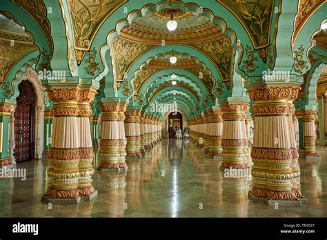 Audience hall, Public Durbar Hall, interior shot of Mysore Palace or ...