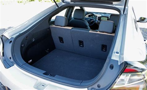 2019 Chevrolet Volt Review – Cargo Space and Storage