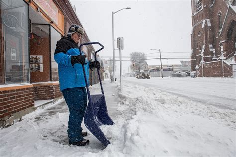 Snow Map Shows Depth Across US as Multiple Winter Storms to Hit - Newsweek