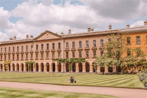 10 Best Oxford Colleges (and Most Beautiful!) According to a Student