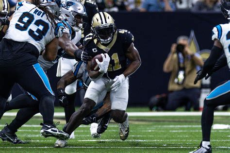 Former NFL Star Ranks Alvin Kamara As NFL's 13th-Best Running Back