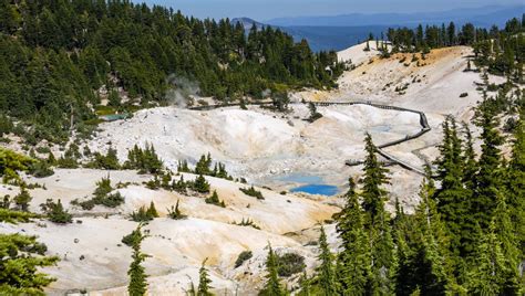 5 Great Reasons Why You Should Visit Lassen Volcanic Park (Instead of ...