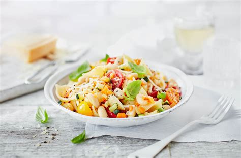 Minestrone Pasta Salad | Pasta Salad Recipes | Tesco Real Food