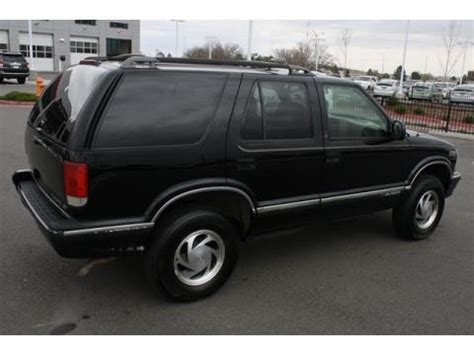 1996 Chevrolet Blazer LT 4x4 Data, Info and Specs | GTCarLot.com