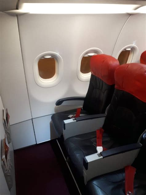 Review: Air Asia Kuala Lumpur to Vientiane (Airbus A320) - Paliparan