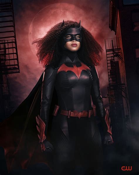 Batwoman's new hero has a new suit: get a first look at Javicia Leslie ...