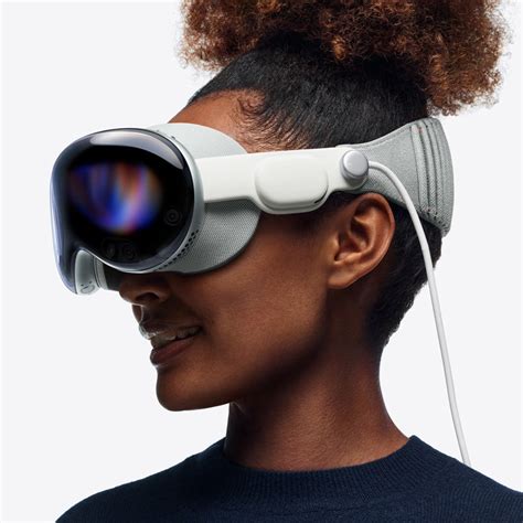 The Design of Apple's Vision Pro Goggles - Core77