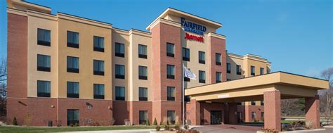 Free Breakfast Hotel in Elkhart, Indiana | Fairfield Inn & Suites