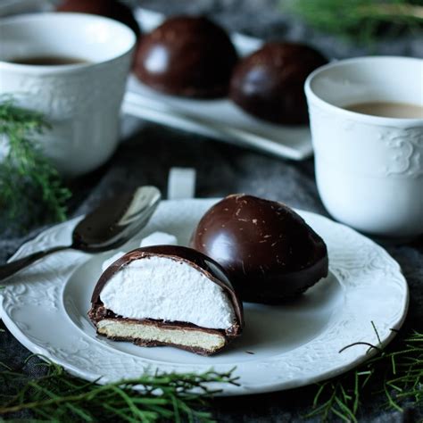 Chocolate Teacakes with Raspberry Jam | Savor the Flavour