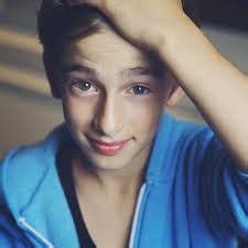 34 idee su Johnny Orlando | cantanti, celebrità, ragazzi carini