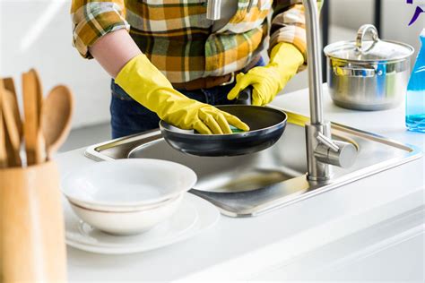 How To Clean Cookware At Your Kitchen Effectively