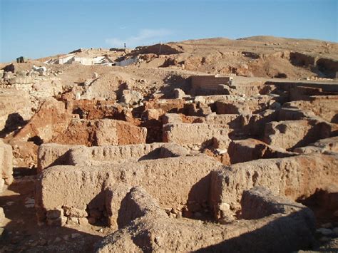 Alex's Intrepid adventure in Syria : The Megalithic Portal and Megalith ...