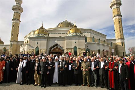 Notorious Dearborn mosque considers banning certain Jews from entering ...