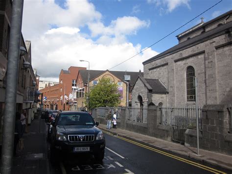 This broad's abroad!: Pictures of the campus and Limerick City Centre