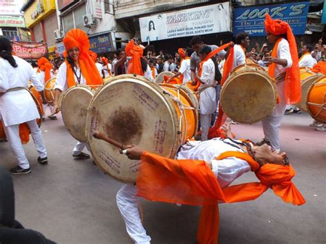 My Photography Blog: Ganpati Visarjan Miravnuk, Pune - 2012