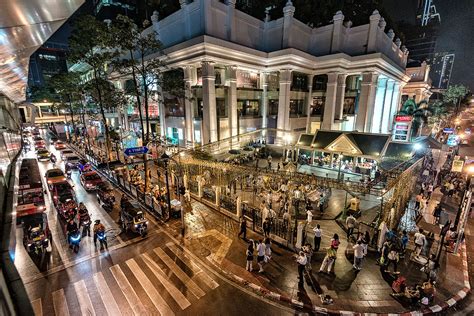 Why you should hang out in Bangkok's shopping malls | A World of Flophouses